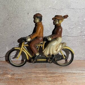 Homco 7357 Bicycle Built for Two Plastic Wall Art 8-1/2" X 6-1/2" Vintage 1975